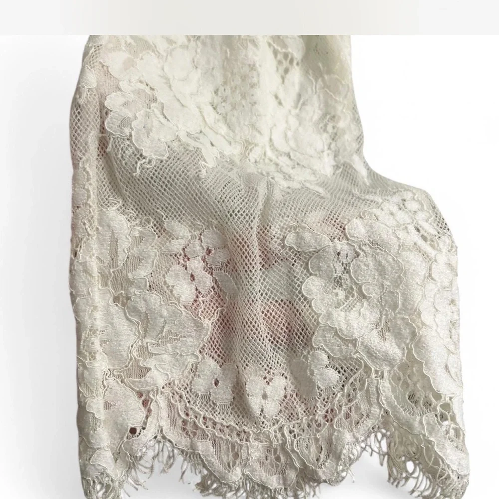 New Urban Outfitters White Lace Dress bell sleeves size small - Picture 6 of 9